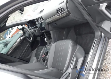 2023 Volkswagen Tiguan 2.0T Se R-Line Black z USA, uszkodzony, nr VIN 3VVCB7AXXPM116231